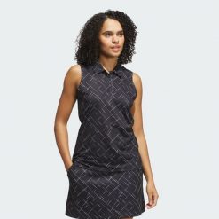 Koszulka Ultimate365 Printed Sleeveless Polo. Czarne koszulki sportowe damskie Adidas, bez wzorów, bez kołnierzyka, bez ramiączek, na golfa. W wyprzedaży za 223.20 zł.