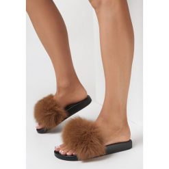Brązowe Klapki Z Futrem Shinydrrop. Brązowe kapcie damskie Born2be, bez wzorów, z gumy. Za 44.99 zł.