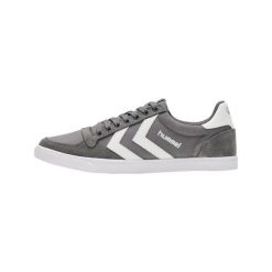 Buty sportowe dla dorosłych Hummel Slimmer stadil. Czerwone obuwie sportowe damskie Hummel, bez wzorów, z materiału, trekkingowe. Za 301.00 zł.