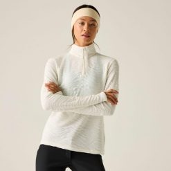 Bluza damska z suwakiem 1/4 Glamourize III Dare 2b. Białe bluzy sportowe damskie Dare 2b, na zimę, bez wzorów, z dzianiny, bez kaptura. Za 119.99 zł.