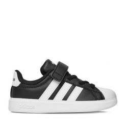 Sneakersy adidas. Czarne trampki i tenisówki chłopięce Adidas, bez wzorów, bez zapięcia. Za 199.99 zł.