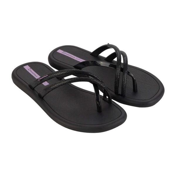 Klapki damskie Ipanema Meu Sol Rasteira. Czarne klapki damskie Ipanema, bez wzorów, z materiału, eleganckie, bez obcasa, na płaskiej podeszwie. Za 59.49 zł.
