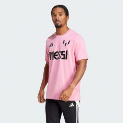 Koszulka Messi Name and Number Graphic. Czerwone koszulki sportowe męskie Adidas, l, bez wzorów, z bawełny, bez kołnierzyka, bez ramiączek, do piłki nożnej. Za 179.00 zł.