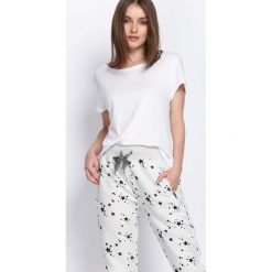Jasnoszare Spodnie Dresowe Madness. Spodnie dresowe damskie marki bonprix. Za 14.99 zł.