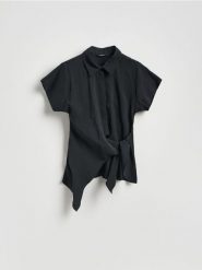 Bluzka z modalem - czarny. Czarne bluzki damskie Reserved, l, bez wzorów, z tkaniny, bez kołnierzyka, bez ramiączek. Za 109.99 zł.