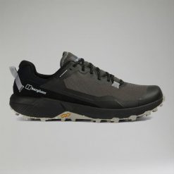 Buty turystyczne męskie Berghaus Revolute Active. Czarne trekkingi męskie Berghaus, trekkingowe. Za 489.99 zł.