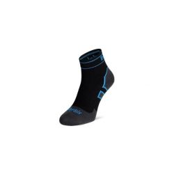 Wodoszczelne skarpety Bridgedale StormSock Mid Ankle - black/blue. Czarne skarpety męskie Bridgedale, bez wzorów. Za 162.99 zł.