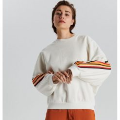 Bluza oversize z lampasem - Kremowy. Bluzy damskie Cropp. Za 99.99 zł.