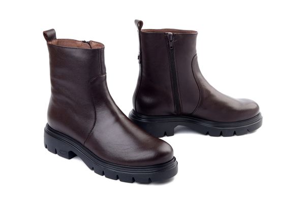 Wonders A-4305 testa, botki damskie. Brązowe botki damskie Wonders, ze skóry, bez obcasa, bez zapięcia. Za 729.90 zł.
