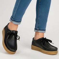 Półbuty damskie Hee, licowa cholewka ze skóry i wsuwane z miękkimi wkładkami, czarne, 84765. Czarne półbuty damskie Hee, bez wzorów, z jeansu, eleganckie, bez obcasa, bez zapięcia. Za 305.99 zł.