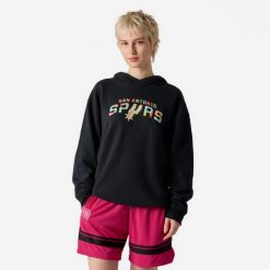 Bluza do koszykówki z kapturem unisex NBA Spurs. Czarne bluzy sportowe damskie KIPSTA, l, bez wzorów, z bawełny, z kapturem, na fitness i siłownię. Za 149.99 zł.