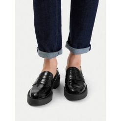 Loafersy JENNY. Czarne mokasyny damskie Jenny. Za 149.99 zł.