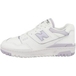 Buty do chodzenia damskie New Balance 550. Białe obuwie sportowe damskie New Balance, bez wzorów, z materiału, trekkingowe. W wyprzedaży za 519.35 zł.
