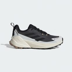 Buty Terrex Trailmaker 2 GORE-TEX Hiking. Białe buty sportowe męskie Adidas, z gore-texu, bez zapięcia, wspinaczkowe, gore-tex. Za 529.00 zł.