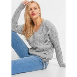 Sweter z warkoczami i wiązaniem. Szare swetry damskie Orsay, z dzianiny, ze sznurowanym dekoltem. Za 119.99 zł.