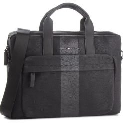 Torba na laptopa TOMMY HILFIGER - Block Stripe Compute AM0AM03599 002. Torby na laptopa męskie marki Tommy Hilfiger. W wyprzedaży za 379.00 zł.