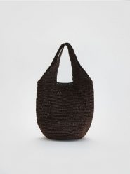Pleciona torebka handmade - ciemnobrązowy. Brązowe torebki do ręki damskie Reserved, bez wzorów, bez dodatków. Za 129.99 zł.