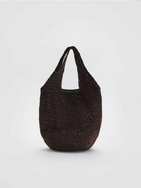 Pleciona torebka handmade - ciemnobrązowy. Brązowe torebki do ręki damskie Reserved, bez wzorów, bez dodatków. Za 129.99 zł.