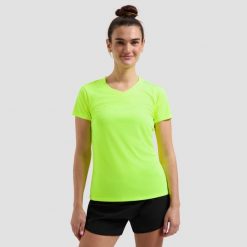 Damska koszulka z krótkim rękawem Rogelli Promo. Żółte koszulki sportowe damskie Rogelli, m, bez wzorów, bez kołnierzyka, bez ramiączek, do biegania. W wyprzedaży za 40.00 zł.