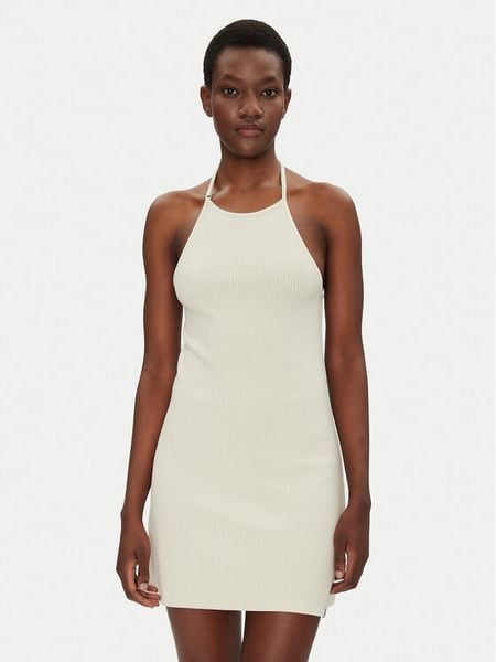 Calvin Klein Jeans Sukienka codzienna J20J225286 Beżowy Slim Fit. Brązowe sukienki damskie Calvin Klein Jeans, na co dzień, m, bez wzorów, z bawełny, bez kołnierzyka, bez ramiączek, proste. Za 179.99 zł.