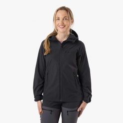 Kurtka outdoor hiking damska Swedemount Lofoten Stretch Jacket szybkoschnąca. Czarne kurtki sportowe damskie SWEDEMOUNT, bez wzorów, z tkaniny, bez kaptura, outdoorowe. Za 499.99 zł.