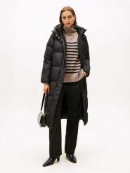 Tommy Hilfiger płaszcz puchowy Kobiety Sztuczne włókno czarny, M. Czarne płaszcze damskie Tommy Hilfiger, na zimę, m, bez wzorów, z puchu, bez kaptura. Za 1,199.95 zł.