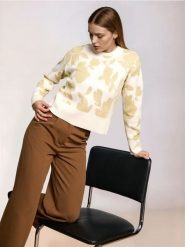 Sweter ze wzorem - kremowy. Białe swetry damskie Sinsay, l, bez wzorów, bez kołnierzyka, bez ramiączek, bez kaptura. Za 59.99 zł.