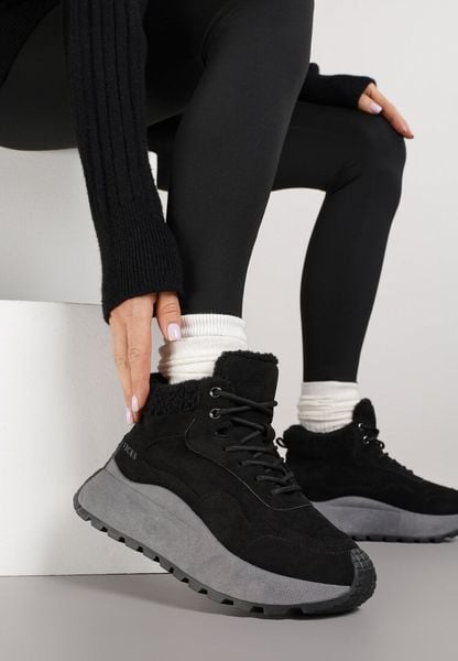 Czarne Sneakersy Śniegowce Vices na Platformie Ozdobione Napisem i Futerkiem Lanite. Czarne śniegowce i trapery damskie Renee, z jeansu. Za 94.99 zł.