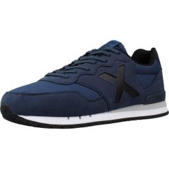 Tenisówki Munich Model Dash 104 Kolor Niebieski. Niebieskie trampki i tenisówki damskie munich, bez wzorów, z materiału, bez zapięcia. Za 314.05 zł.