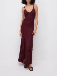 Sukienka maxi - bordowy. Czerwone sukienki damskie Reserved, l, bez wzorów, z dzianiny, bez kołnierzyka, bez ramiączek, maxi, dopasowane. W wyprzedaży za 139.99 zł.