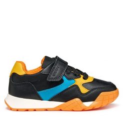 Sneakersy Geox. Czarne trampki i tenisówki chłopięce Geox, bez wzorów, bez zapięcia. Za 149.99 zł.
