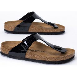 Japonki damskie czarne Birkenstock Gizeh BF Lakierowany. Czarne klapki damskie Birkenstock, bez wzorów, z lakierowanej skóry, eleganckie, bez obcasa. Za 399.99 zł.