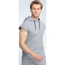 Bluza z krótkim rękawem męska TSM028 - chłodny jasny szary. Szare bluzy męskie 4f, z bawełny. W wyprzedaży za 69.99 zł.