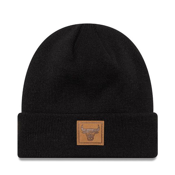 Czapka New Era. Czarne czapki i kapelusze męskie New Era, na zimę, bez wzorów. Za 129.99 zł.