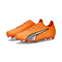 Buty piłkarskie Puma Ultra Ultimate FG/AG - Supercharge. Białe buty sportowe męskie Puma, bez zapięcia, do piłki nożnej. Za 438.65 zł.