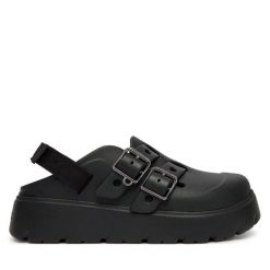 Sandały Crocs. Czarne sandały damskie Crocs, bez wzorów, bez obcasa, na płaskiej podeszwie, bez zapięcia. Za 319.99 zł.