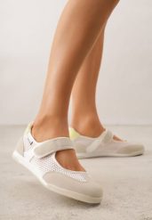 Beżowe Tenisówki w Stylu Balerinek z Napisem Emitanela. Brązowe baleriny damskie Born2be, bez wzorów, z jeansu, sportowe, bez obcasa. Za 84.99 zł.