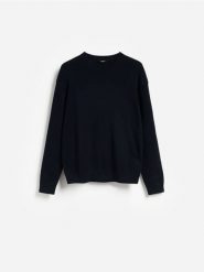 Sweter z dodatkiem modalu - granatowy. Niebieskie swetry przez głowę męskie Reserved, l, bez wzorów, z bawełny, bez kołnierzyka. Za 139.99 zł.