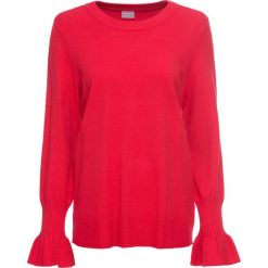 Sweter z dzianiny o gładkim splocie drobnych oczek bonprix czerwony. Swetry damskie marki bonprix. Za 37.99 zł.