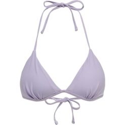 Damski top do kostiumu kąpielowego Hummel Ally. Czerwone bikini damskie Hummel, na lato, bez wzorów. W wyprzedaży za 79.10 zł.