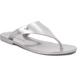 Japonki EMPORIO ARMANI - X3Q058 XD134 00520 Pearl Metal. Szare klapki damskie Emporio Armani, z tworzywa sztucznego. W wyprzedaży za 359.00 zł.