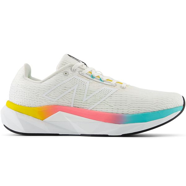 Buty męskie New Balance FuelCell Propel v5 MFCPRLC5 – białe. Białe buty sportowe męskie New Balance, z gumy, bez zapięcia, do biegania. Za 299.99 zł.