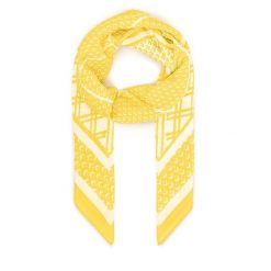 Chusta Lacoste. Szaliki i chusty damskie Lacoste, bez wzorów. Za 359.99 zł.