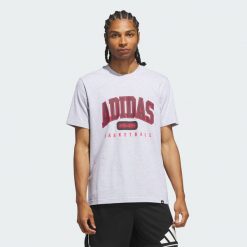 Koszulka Collegiate Graphic. Szare koszulki sportowe męskie Adidas, l, bez wzorów, z bawełny, bez kołnierzyka, bez ramiączek, do koszykówki. Za 129.00 zł.