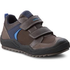 Półbuty GEOX - J Artach B. A J8434A 05054 C6483 Coffe/Royal. Półbuty chłopięce marki Geox. W wyprzedaży za 199.00 zł.