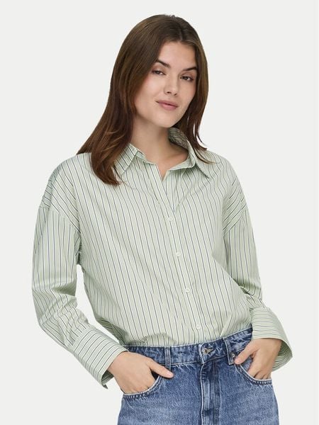 ONLY Koszula Oregon 15367554 Zielony Regular Fit. Zielone bluzki damskie Only, s, bez wzorów, z syntetyku, bez kołnierzyka, bez ramiączek. Za 98.99 zł.