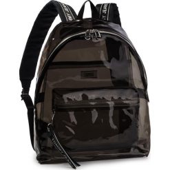 Plecak TOMMY JEANS - Tju Logo Tape Backpack Tran AU0AU00580 002. Plecaki damskie marki Tommy Jeans. Za 449.00 zł.