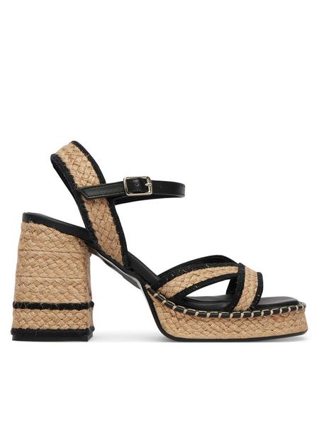 Castañer Espadryle Vanish 026156-4091 Czarny. Czarne sandały damskie Castañer, bez wzorów, bez obcasa, bez zapięcia. Za 1,419.00 zł.