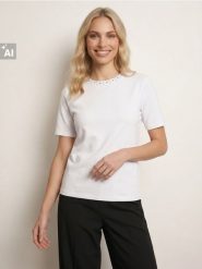 Bawełniana bluzka ze zdobieniami - biały. Białe bluzki damskie Sinsay, l, z aplikacjami, z bawełny, bez kołnierzyka, bez ramiączek. Za 25.99 zł.