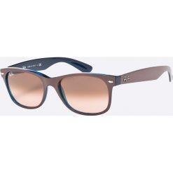 Ray-Ban - Okulary New Wayfarer. Okulary przeciwsłoneczne damskie Ray-Ban. W wyprzedaży za 399.90 zł.